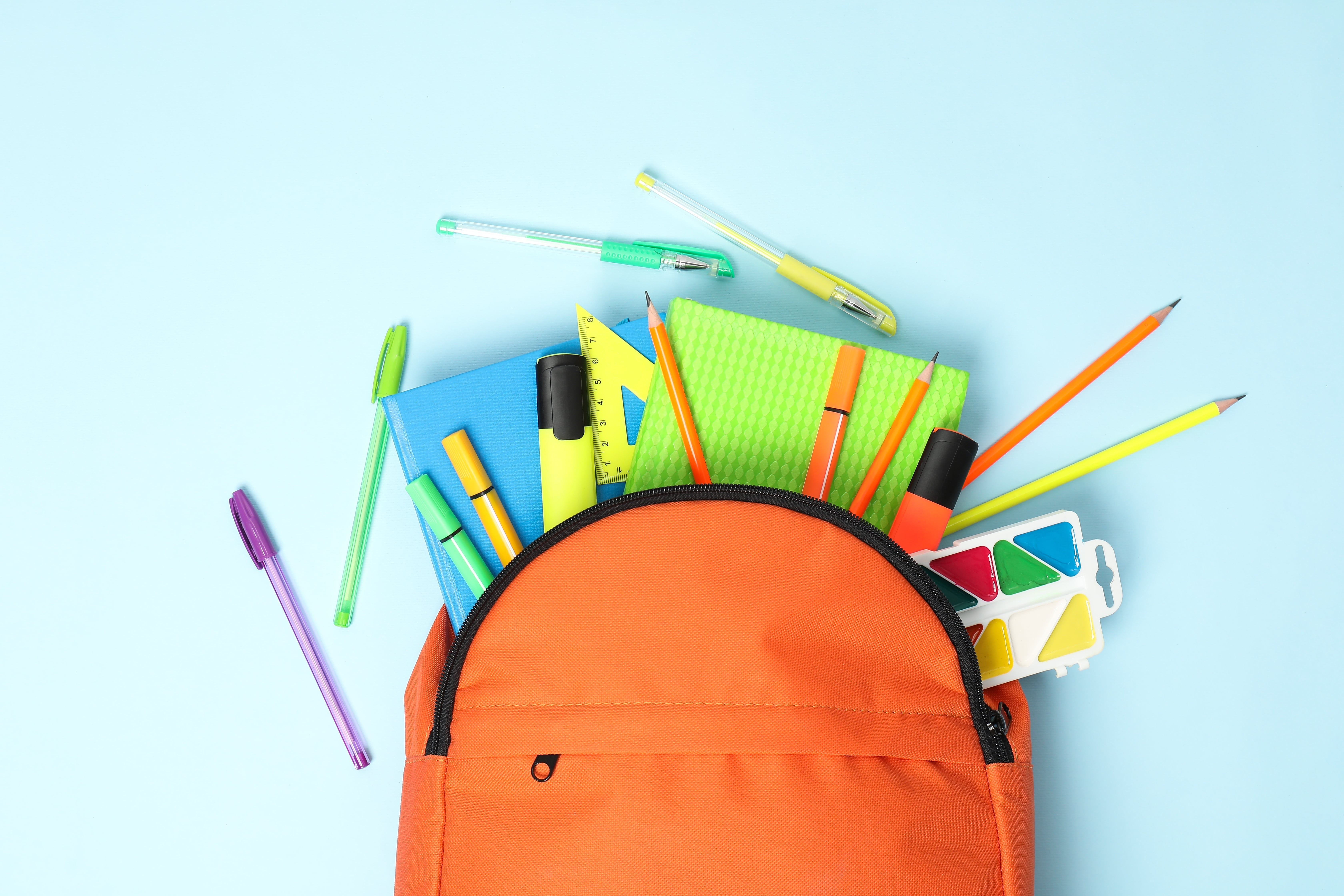 Confira a lista de material escolar essencial para a volta às aulas e garanta tudo o que seu filho precisa para um ano produtivo.